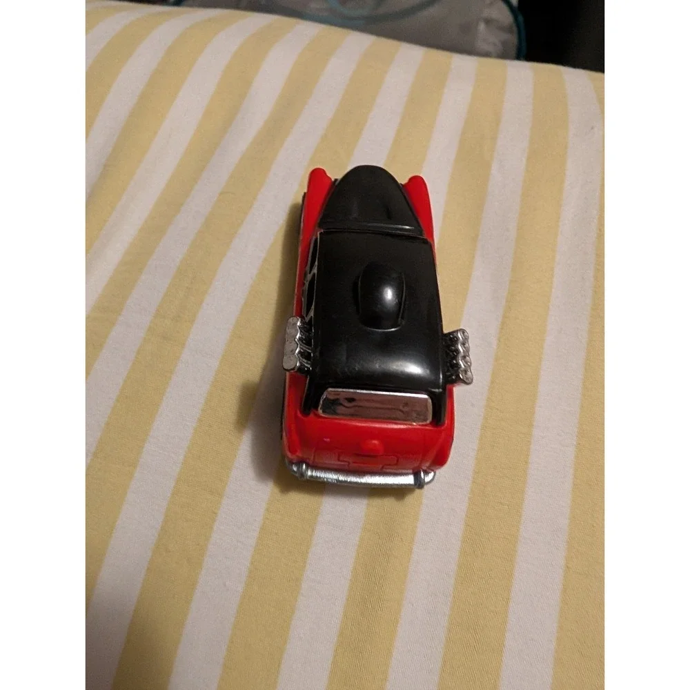 Hot Wheels Cockney Cab II 102/250 Metro City Works Red Black British Taxi 1:64